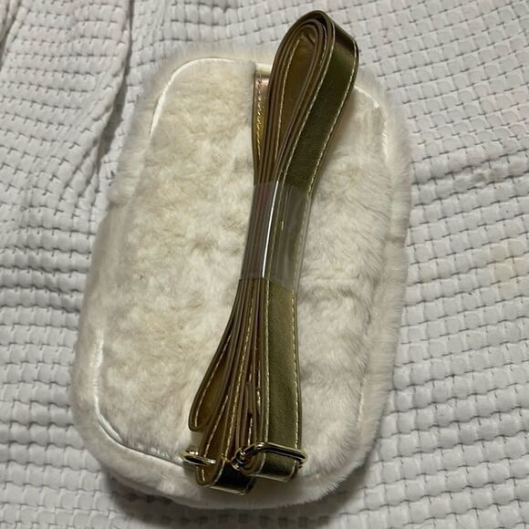 NWT - Bath & Body Works- Travel Toiletry Cosmetic Bag with Strap - Picture 4 of 8